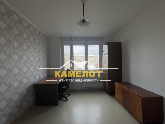 Продам трехкомнатную (3-комн.) квартиру, Сумской проезд, 12к3, Москва г