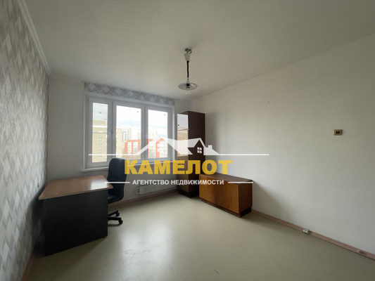 Продам трехкомнатную (3-комн.) квартиру, Сумской проезд, 12к3, Москва г