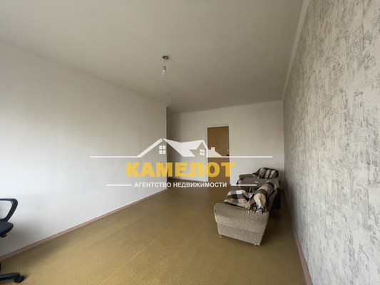 Продам трехкомнатную (3-комн.) квартиру, Сумской проезд, 12к3, Москва г