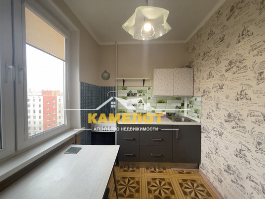 Продам трехкомнатную (3-комн.) квартиру, Сумской проезд, 12к3, Москва г