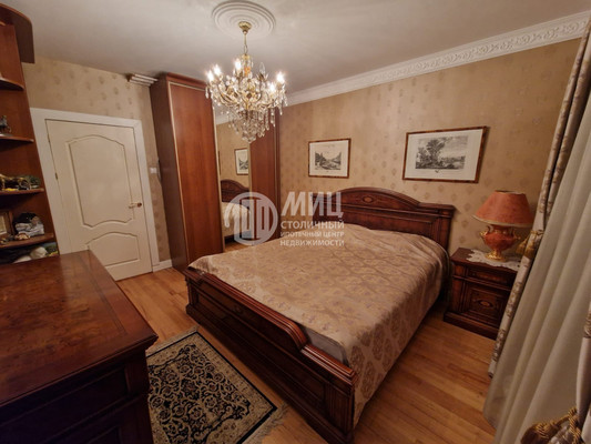 Продам двухкомнатную (2-комн.) квартиру, Борисовский проезд, 38к1, Москва г