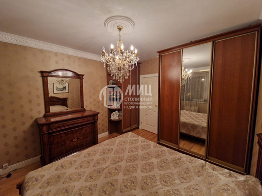 Продам двухкомнатную (2-комн.) квартиру, Борисовский проезд, 38к1, Москва г