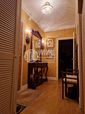 Продам двухкомнатную (2-комн.) квартиру, Борисовский проезд, 38к1, Москва г