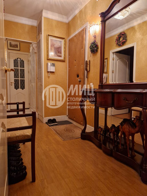 Продам двухкомнатную (2-комн.) квартиру, Борисовский проезд, 38к1, Москва г