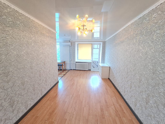 Продам однокомнатную (1-комн.) квартиру, Сидоренко ул, 32, Комсомольск-на-Амуре г