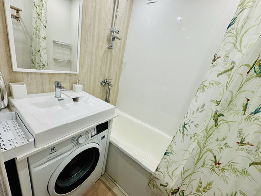 Продам двухкомнатную (2-комн.) квартиру, Героев Хасана ул, 157, Пермь г