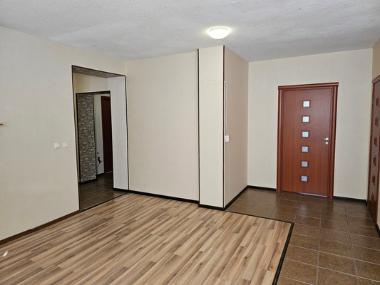 Продам трехкомнатную (3-комн.) квартиру, Дружбы ул, 1, Костомукша г