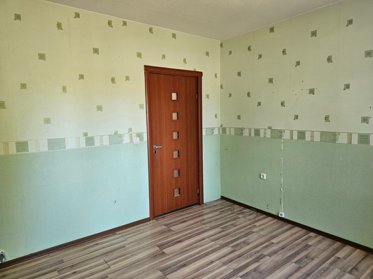 Продам трехкомнатную (3-комн.) квартиру, Дружбы ул, 1, Костомукша г
