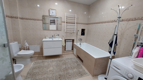 Продам многокомнатную квартиру, Ильича пр-кт, 34, Нижний Новгород г