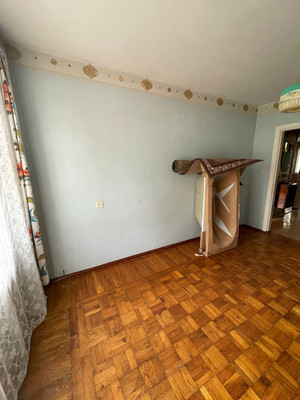Продам трехкомнатную (3-комн.) квартиру, им. Атарбекова ул, 11, Краснодар г