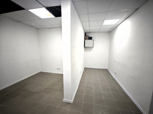 Продам коммерческое помещение 20 м2, Энгельса ул, 60, Новороссийск г