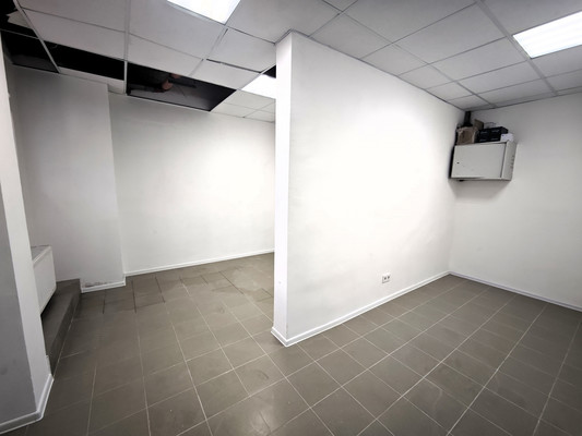 Продам коммерческое помещение 20 м2, Энгельса ул, 60, Новороссийск г