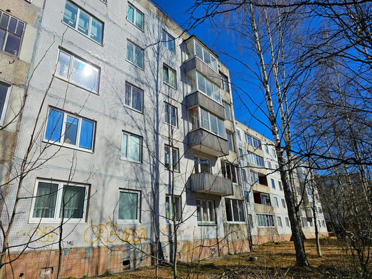 Продам многокомнатную квартиру, Ленина ул, 11, Костомукша г