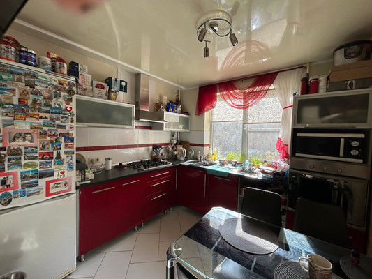 Продам трехкомнатную (3-комн.) квартиру, Еременко ул, 56к1, Ростов-на-Дону г