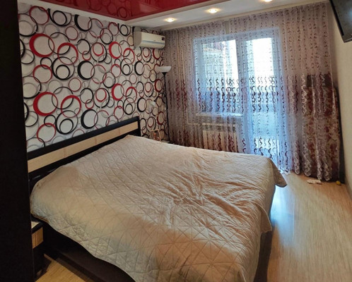 Продам трехкомнатную (3-комн.) квартиру, Еременко ул, 56к1, Ростов-на-Дону г