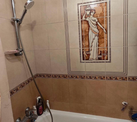 Продам трехкомнатную (3-комн.) квартиру, Еременко ул, 56к1, Ростов-на-Дону г
