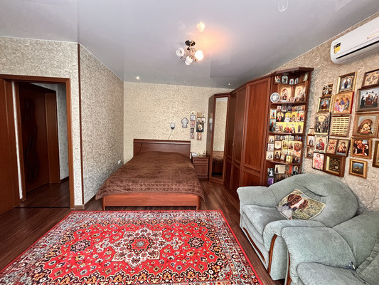 Продам трехкомнатную (3-комн.) квартиру, Тополиный пер, 5, Мысхако с