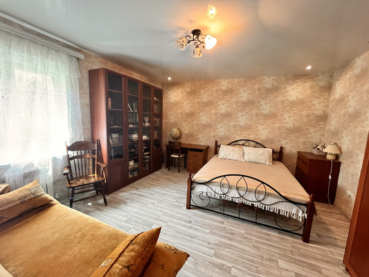 Продам трехкомнатную (3-комн.) квартиру, Тополиный пер, 5, Мысхако с