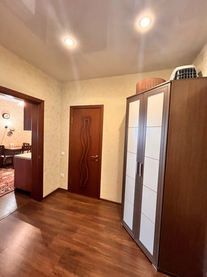 Продам трехкомнатную (3-комн.) квартиру, Тополиный пер, 5, Мысхако с