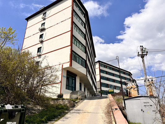 Продам трехкомнатную (3-комн.) квартиру, Тополиный пер, 5, Мысхако с