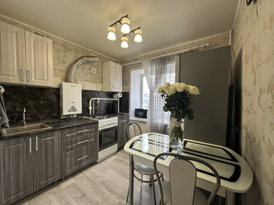 Продам двухкомнатную (2-комн.) квартиру, Сибирский Тракт ул, 25, Казань г