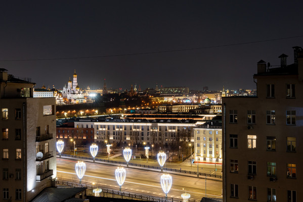 Продам двухкомнатную (2-комн.) квартиру, Серафимовича ул, 2, Москва г