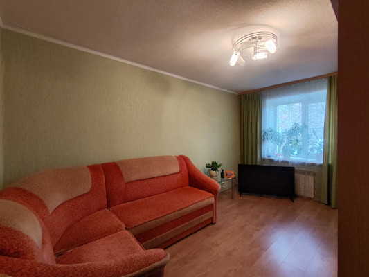 Продам двухкомнатную (2-комн.) квартиру, 1-е Бутырки ул, 40к1, Рязань г