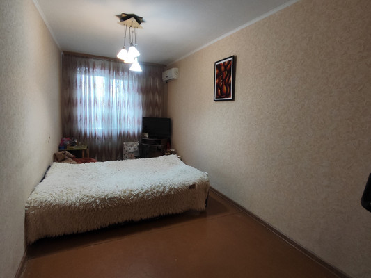Продам двухкомнатную (2-комн.) квартиру, 1-е Бутырки ул, 40к1, Рязань г