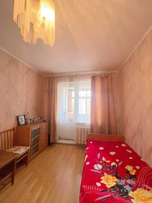 Продам трехкомнатную (3-комн.) квартиру, Таганрогская ул, 124/3, Ростов-на-Дону г