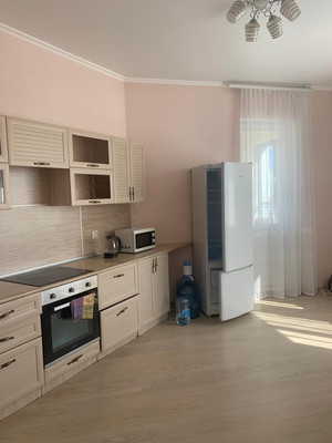 Продам двухкомнатную (2-комн.) квартиру, Павлюхина ул, 110В, Казань г