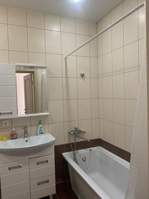 Продам двухкомнатную (2-комн.) квартиру, Павлюхина ул, 110В, Казань г
