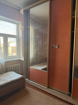 Продам двухкомнатную (2-комн.) квартиру, Комсомольская ул, 111, Армавир г