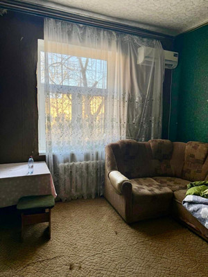 Продам двухкомнатную (2-комн.) квартиру, Комсомольская ул, 111, Армавир г
