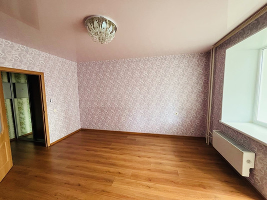 Продам однокомнатную (1-комн.) квартиру, Строителей ул, 26, Пермь г
