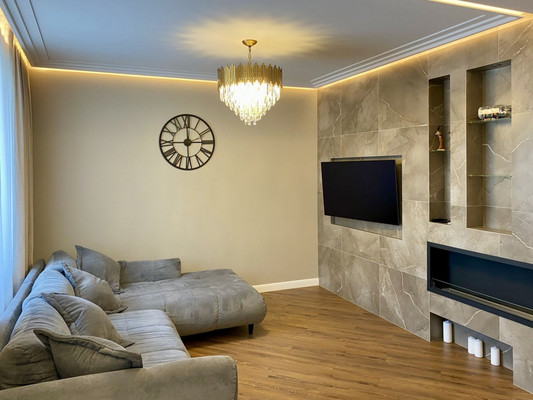 Продам трехкомнатную (3-комн.) квартиру, Абсалямова ул, 19, Казань г
