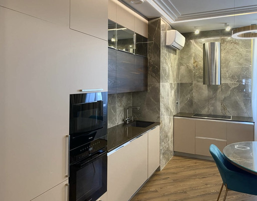 Продам трехкомнатную (3-комн.) квартиру, Абсалямова ул, 19, Казань г