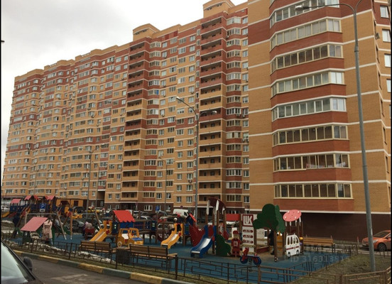 Продам двухкомнатную (2-комн.) квартиру, Зеленые аллеи б-р, 12, Видное г