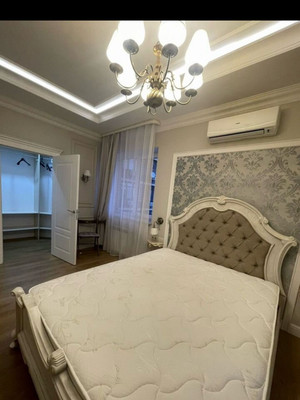 Продам двухкомнатную (2-комн.) квартиру, Варфоломеева ул, 222А/108А, Ростов-на-Дону г