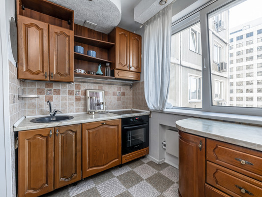 Продам многокомнатную квартиру, Осенняя ул, 14, Москва г