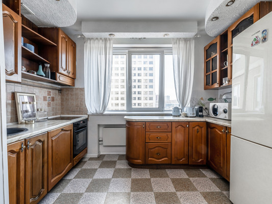 Продам многокомнатную квартиру, Осенняя ул, 14, Москва г