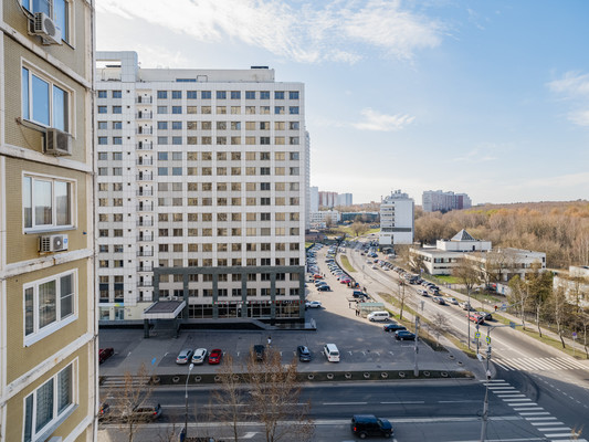 Продам многокомнатную квартиру, Осенняя ул, 14, Москва г