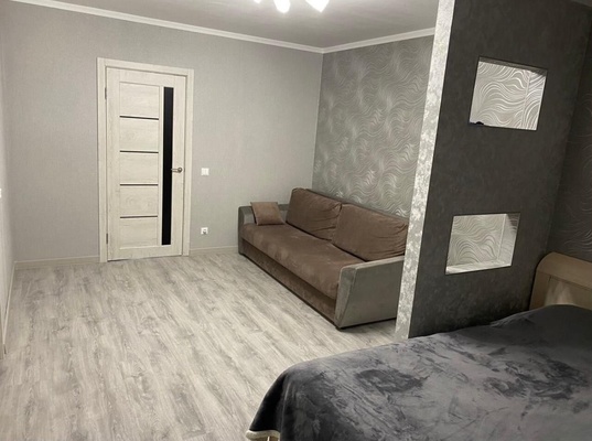 Продам однокомнатную (1-комн.) квартиру, Минская ул, 6, Калуга г