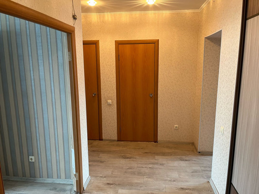 Продам двухкомнатную (2-комн.) квартиру, 34-й мкр, 13кВ, Октябрьский г