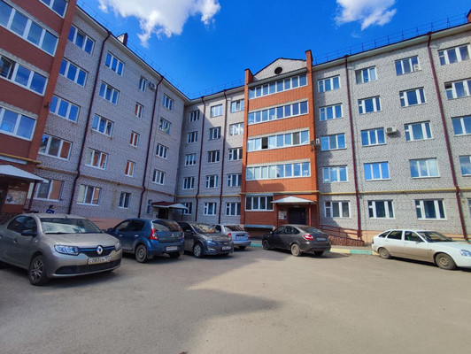 Продам двухкомнатную (2-комн.) квартиру, 34-й мкр, 13кВ, Октябрьский г