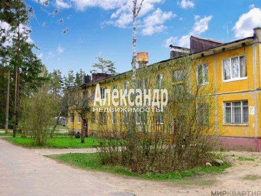 Продам однокомнатную (1-комн.) квартиру, Железнодорожная ул, 8, Каннельярви п. ж/д ст.