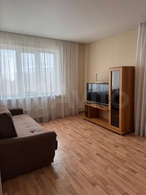 Продам однокомнатную (1-комн.) квартиру, Победы пр-кт, 56, Казань г
