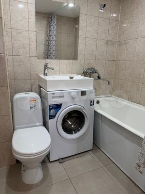 Продам однокомнатную (1-комн.) квартиру, Победы пр-кт, 56, Казань г