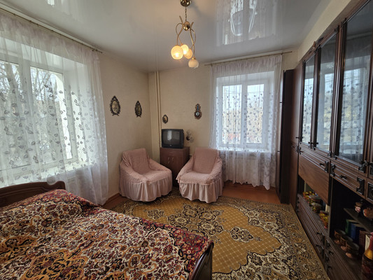 Продам двухкомнатную (2-комн.) квартиру, Страж Революции ул, 17, Нижний Новгород г