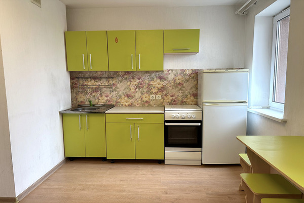 Продам однокомнатную (1-комн.) квартиру, Бахчиванджи ул, 22а, Екатеринбург г