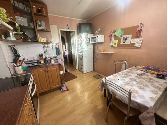 Продам многокомнатную квартиру, Крупской ул, 42, Мурманск г